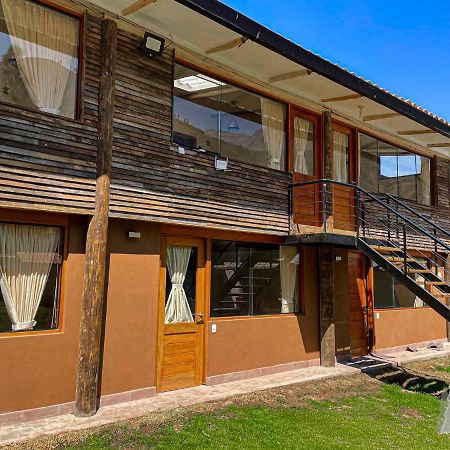 Light Wood Hotel Calca Exterior photo