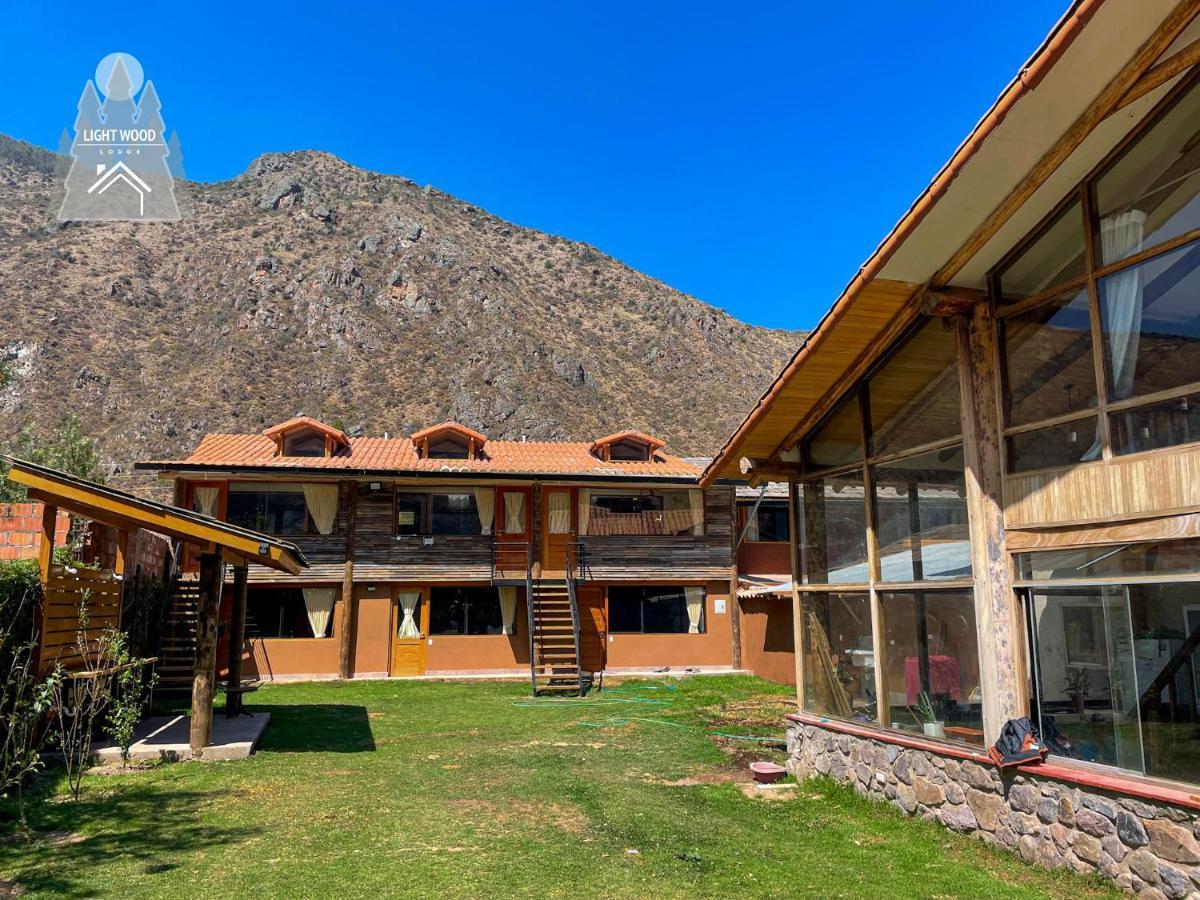 Light Wood Hotel Calca Exterior photo